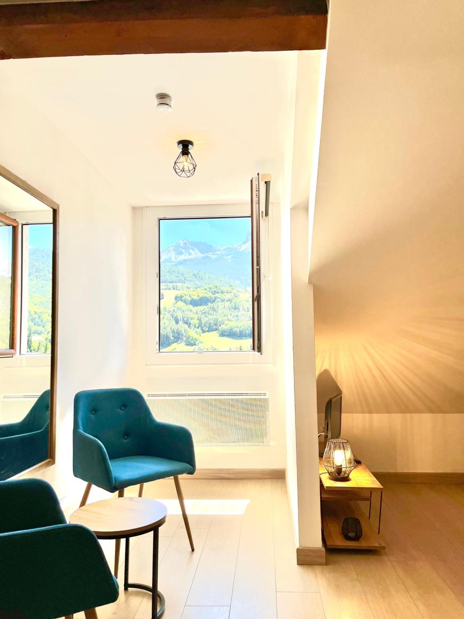 Le Bellevue Barcelonnette Exterior foto